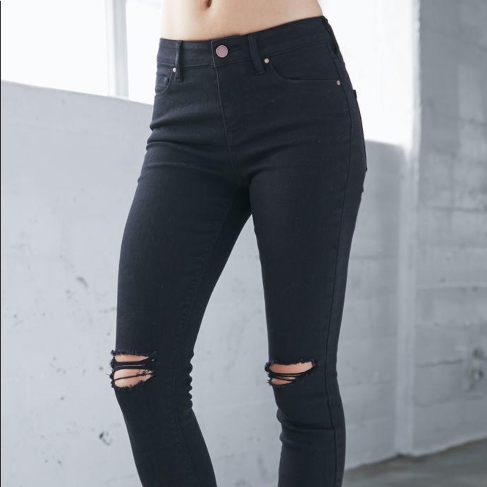 Black pacsun skinny jeans with knee slits